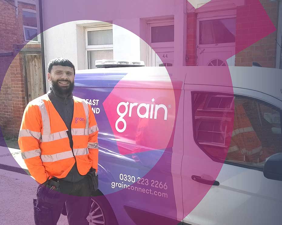 Engineer with van celebrating fastest install for Grain Full Fibre broadband